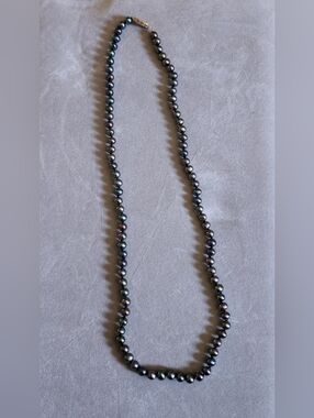 Black Freshwater Cultured Pearl  Necklace 4 mm Approx 18" marked 14k Gold 13.5 g